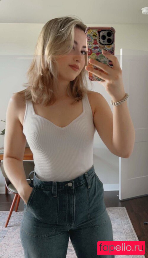 Pineapplebrat Onlyfans Photo Gallery 