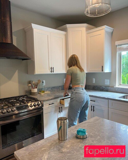 Pineapplebrat Onlyfans Photo Gallery 