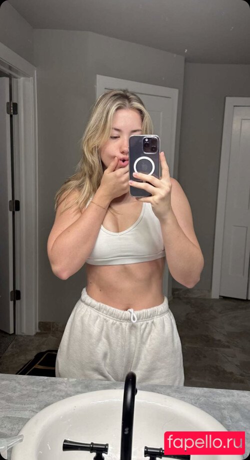 Pineapplebrat Onlyfans Photo Gallery 