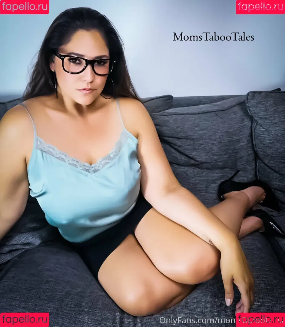 momstabootales Onlyfans Photo Gallery 