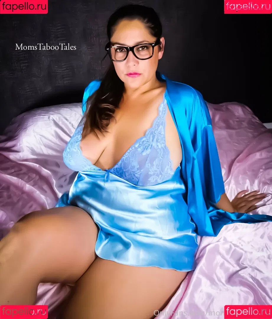momstabootales Onlyfans Photo Gallery 
