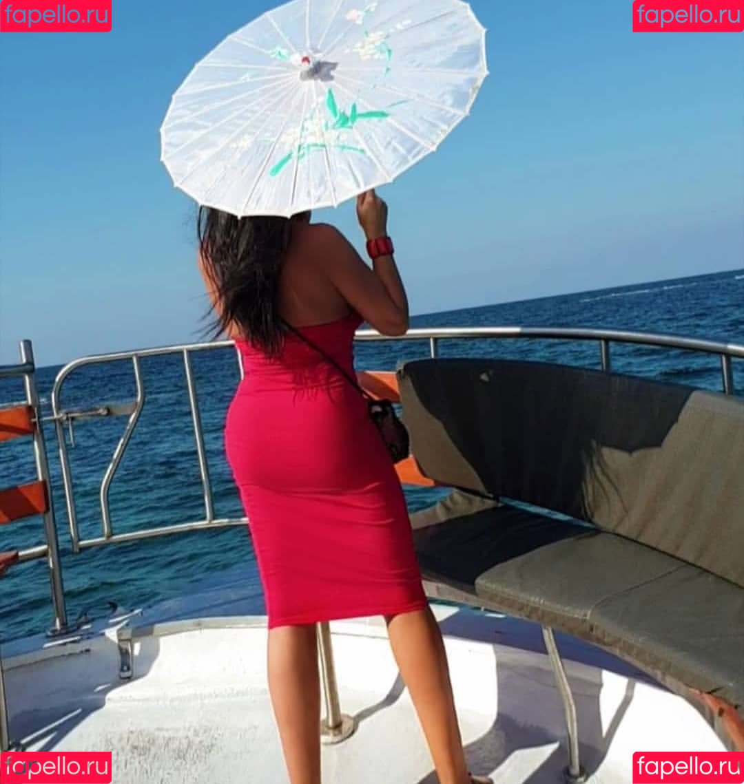 Miriam Tay Onlyfans Photo Gallery 