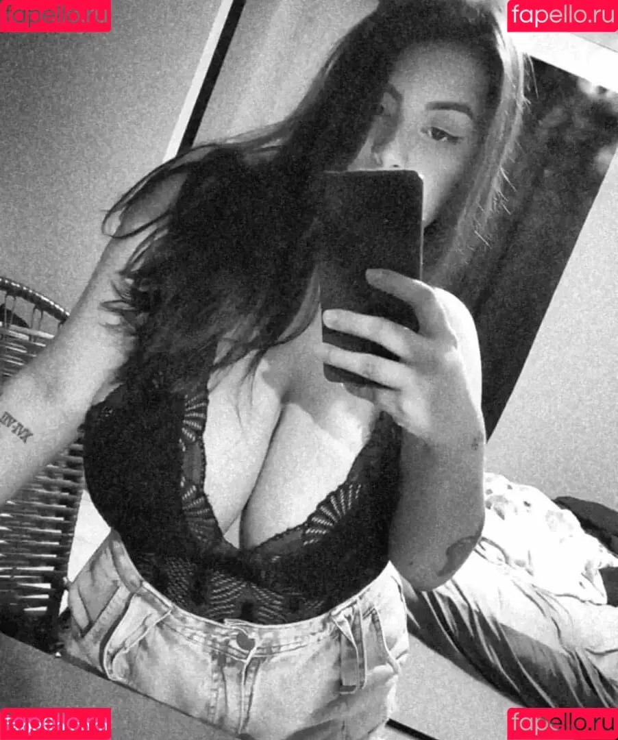 Cyntia K Onlyfans Photo Gallery 