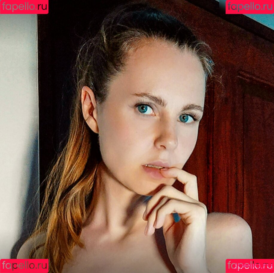 Elena Ross Onlyfans Photo Gallery 