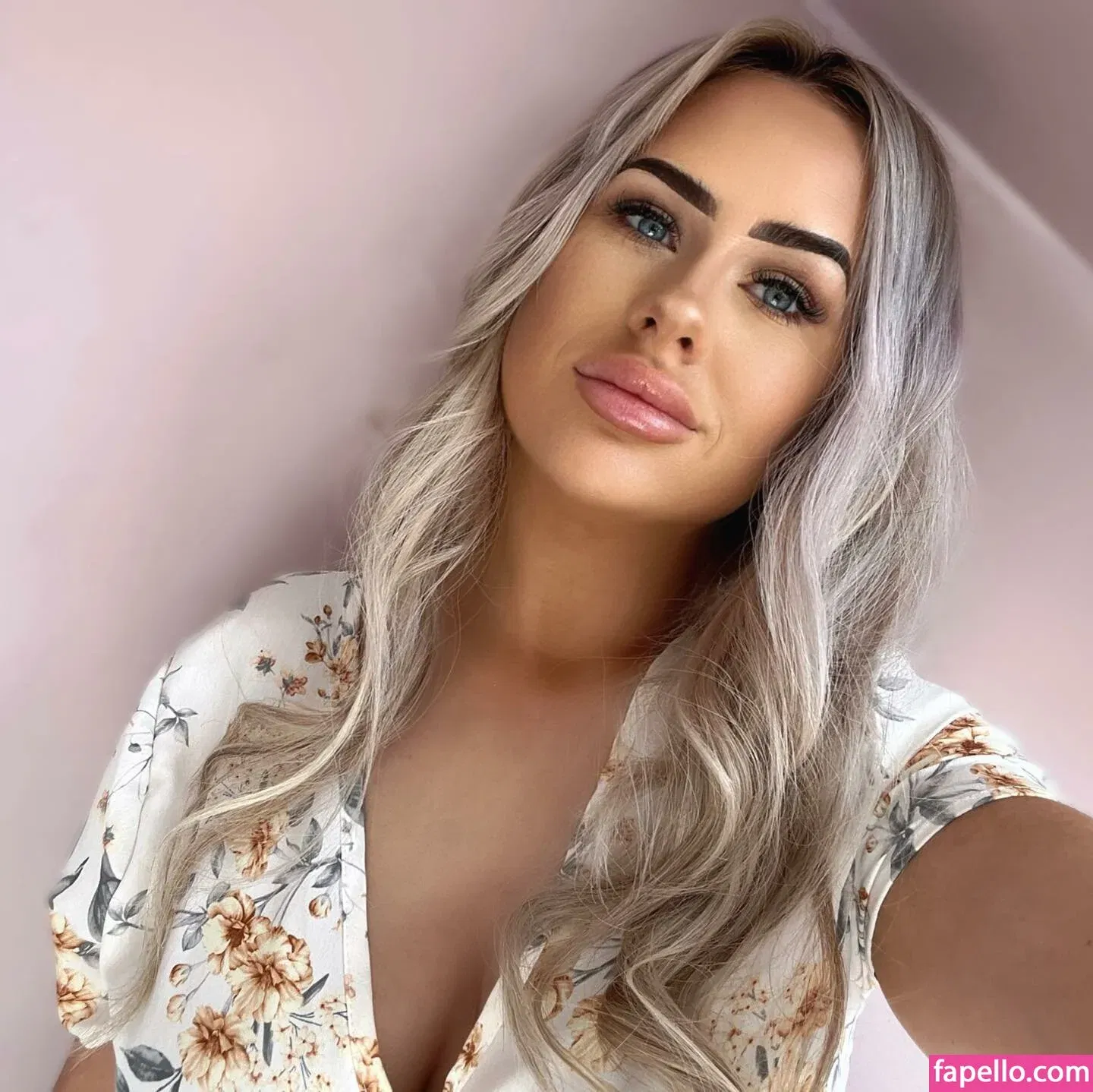 Rosie Rendell Onlyfans Photo Gallery 