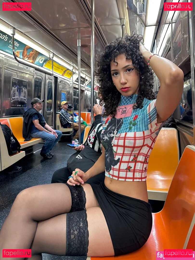 lolayourwaifu Onlyfans Photo Gallery 