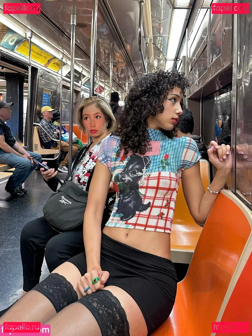 lolayourwaifu Onlyfans Photo Gallery 