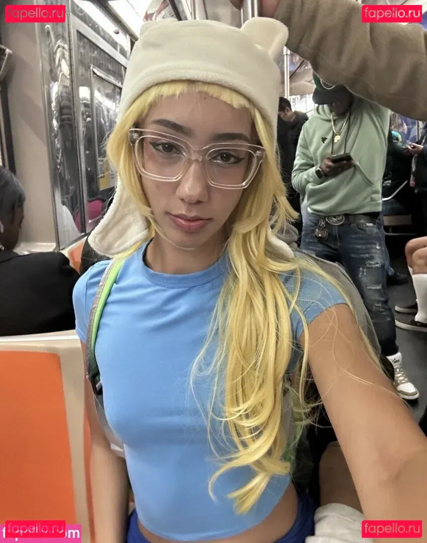 lolayourwaifu Onlyfans Photo Gallery 