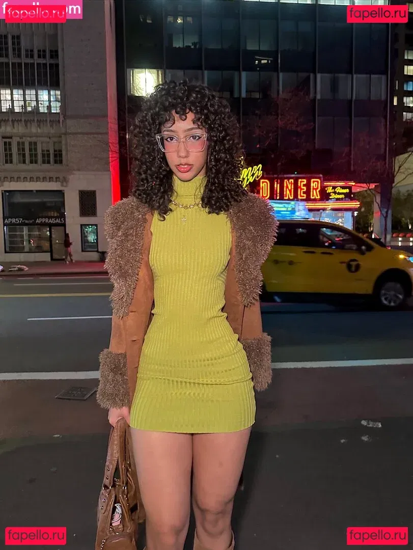 lolayourwaifu Onlyfans Photo Gallery 