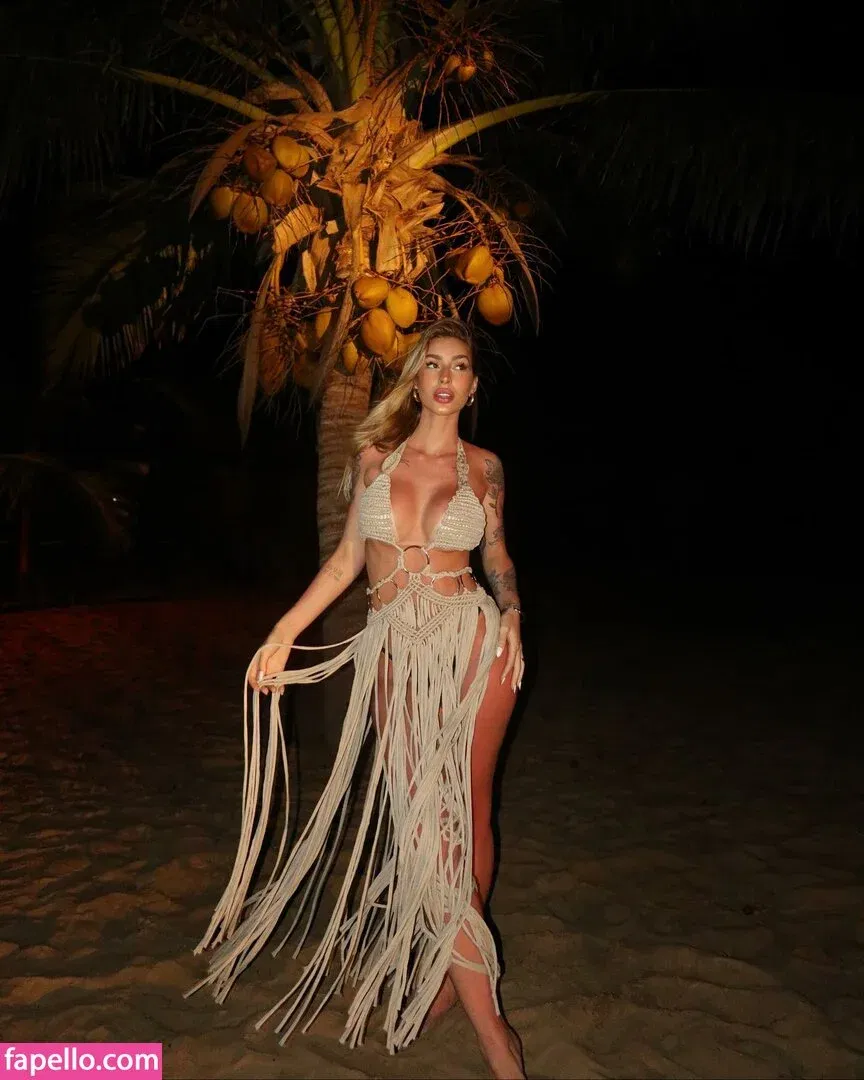 Vitória Mondoni Onlyfans Photo Gallery 