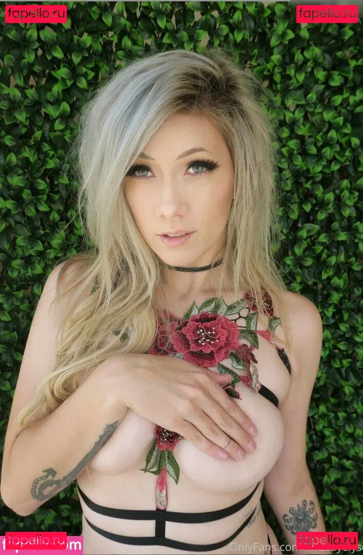 Elyse Ho Onlyfans Photo Gallery 