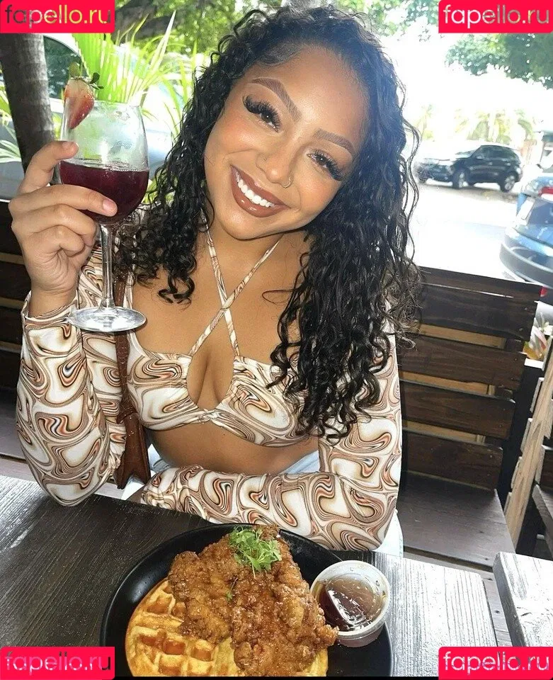 Tiarah Townsend Onlyfans Photo Gallery 