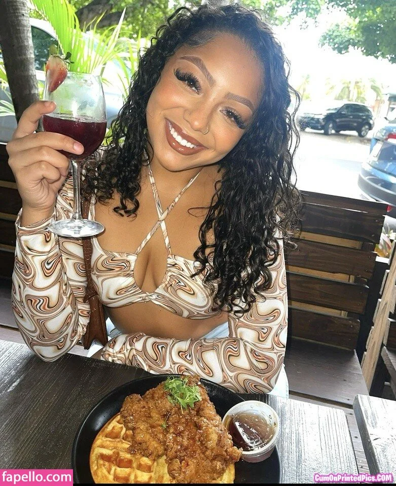 Tiarah Townsend Onlyfans Photo Gallery 