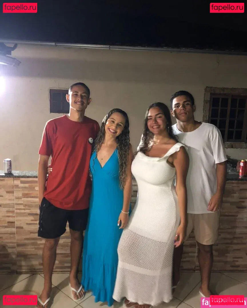 Alice M Onlyfans Photo Gallery 