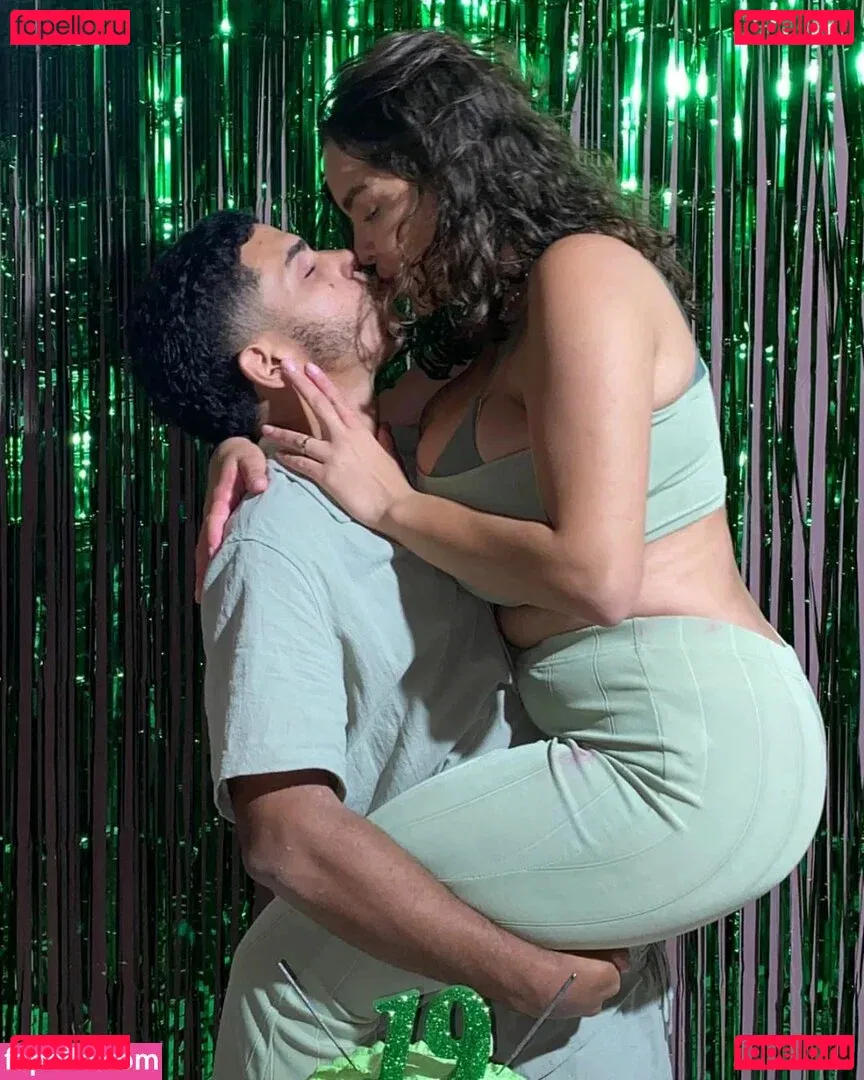 Alice M Onlyfans Photo Gallery 