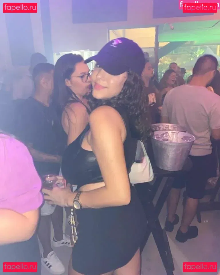 Alice M Onlyfans Photo Gallery 