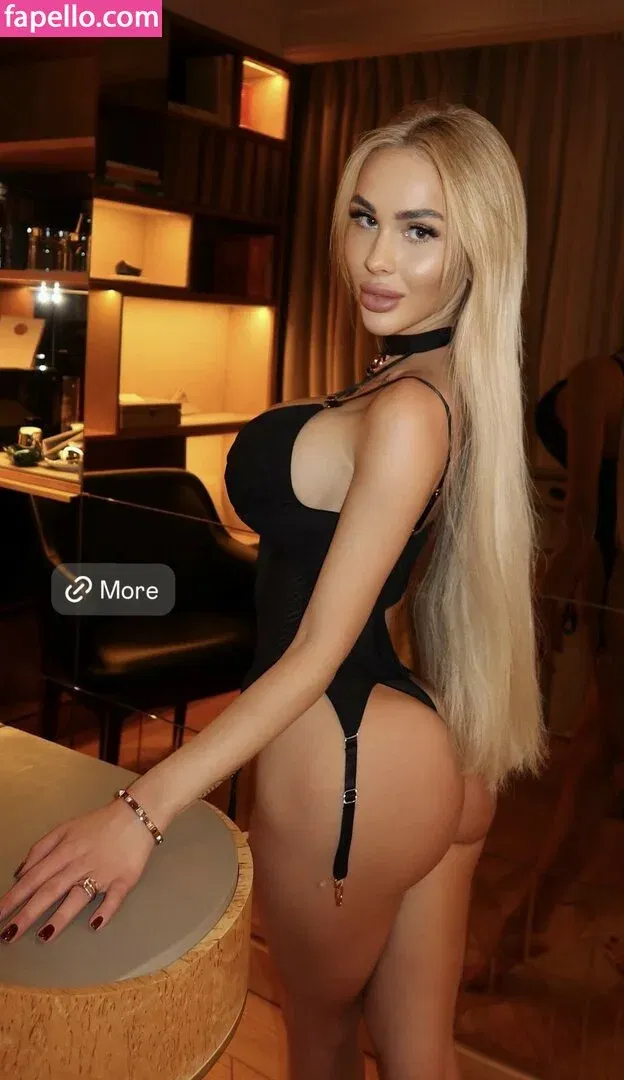 Elissabest Onlyfans Photo Gallery 