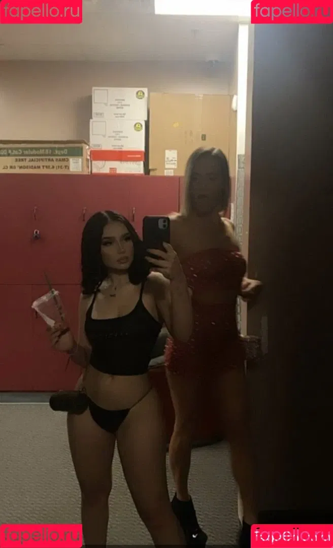 Tayler Hills Onlyfans Photo Gallery 
