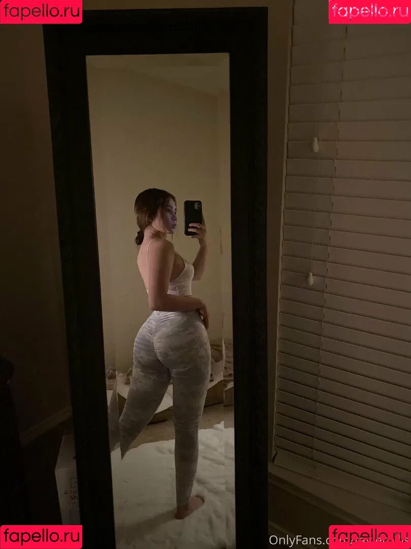 Tayler Hills Onlyfans Photo Gallery 