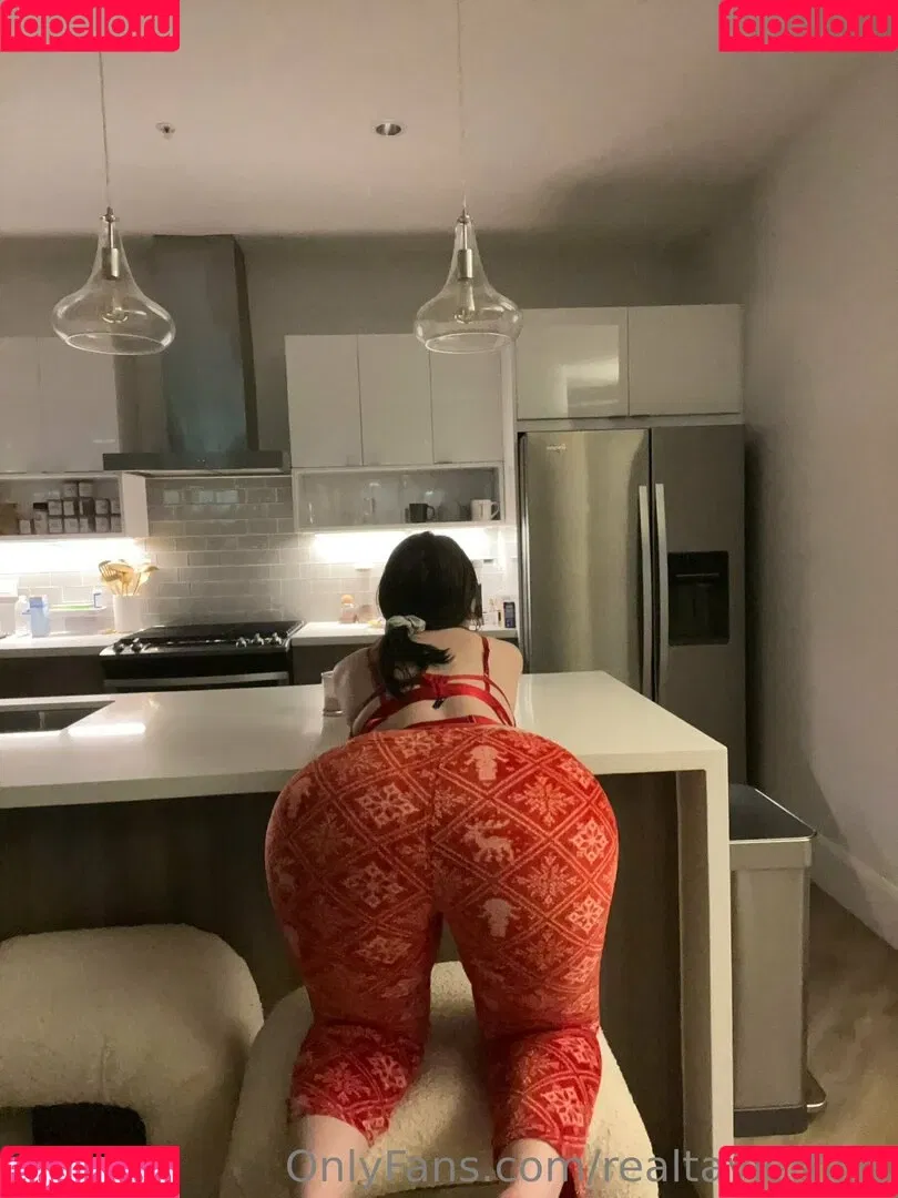 Tayler Hills Onlyfans Photo Gallery 