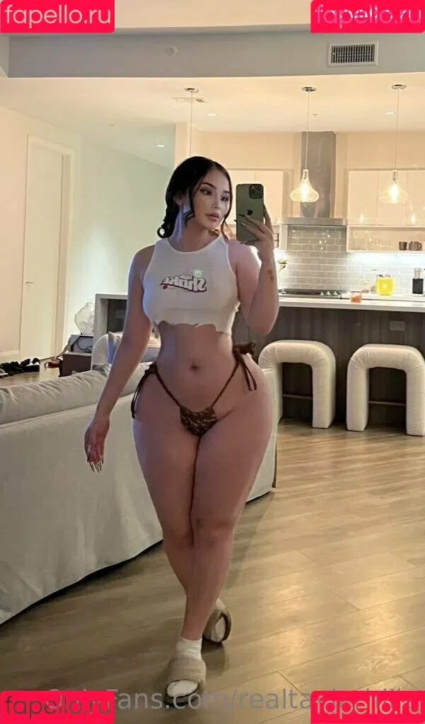 Tayler Hills Onlyfans Photo Gallery 