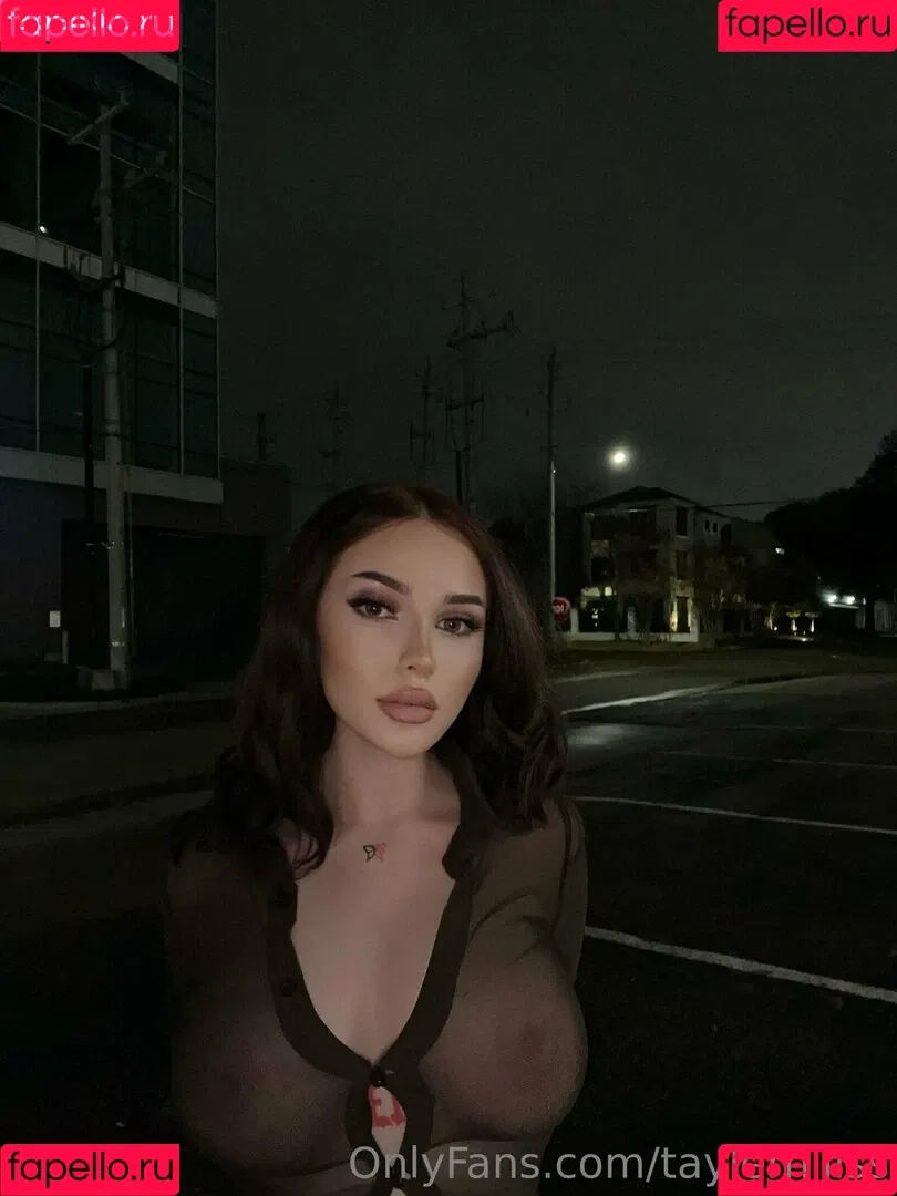Tayler Hills Onlyfans Photo Gallery 