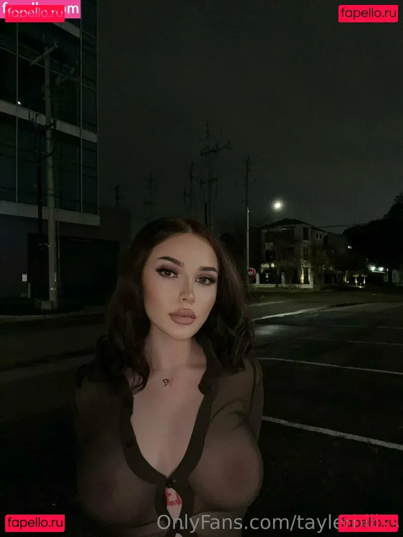 Tayler Hills Onlyfans Photo Gallery 