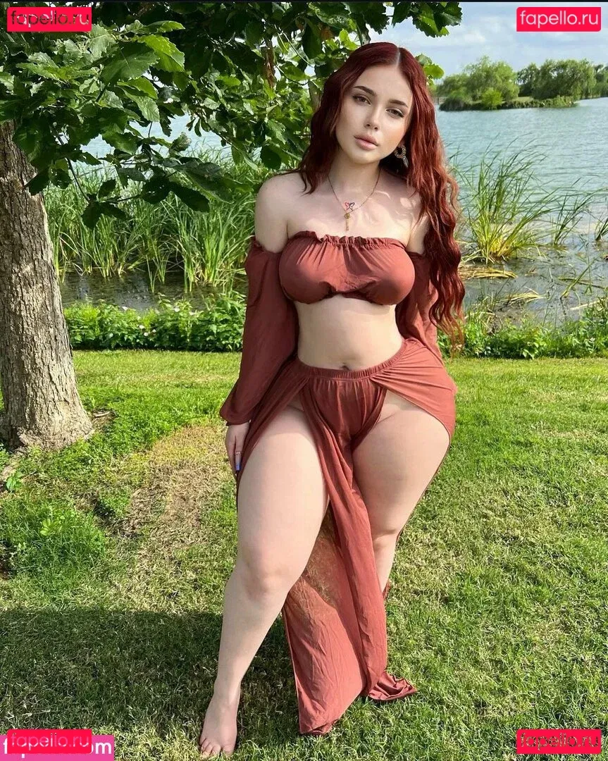 Tayler Hills Onlyfans Photo Gallery 