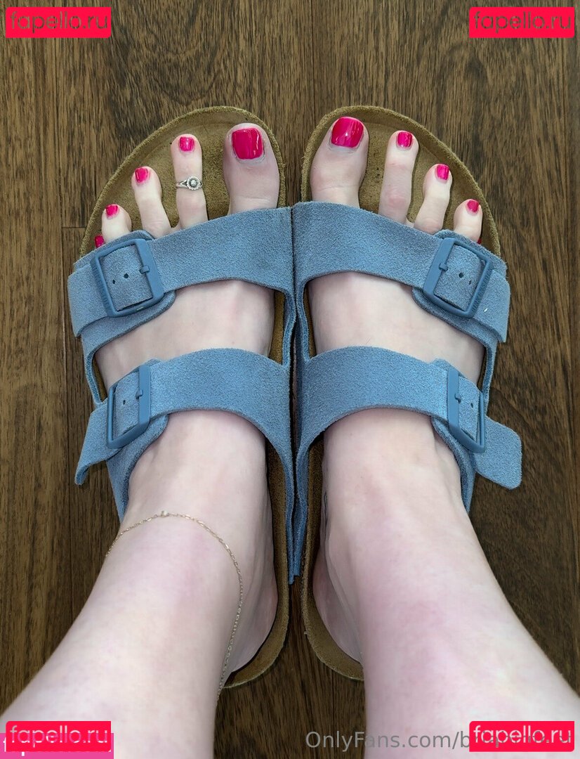 briabigfeet Onlyfans Photo Gallery 