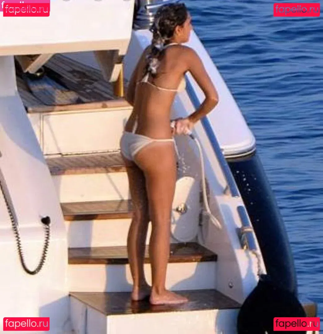 Maria Francisca Perello Onlyfans Photo Gallery 