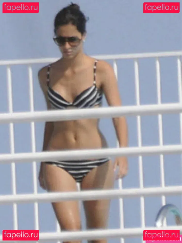 Maria Francisca Perello Onlyfans Photo Gallery 