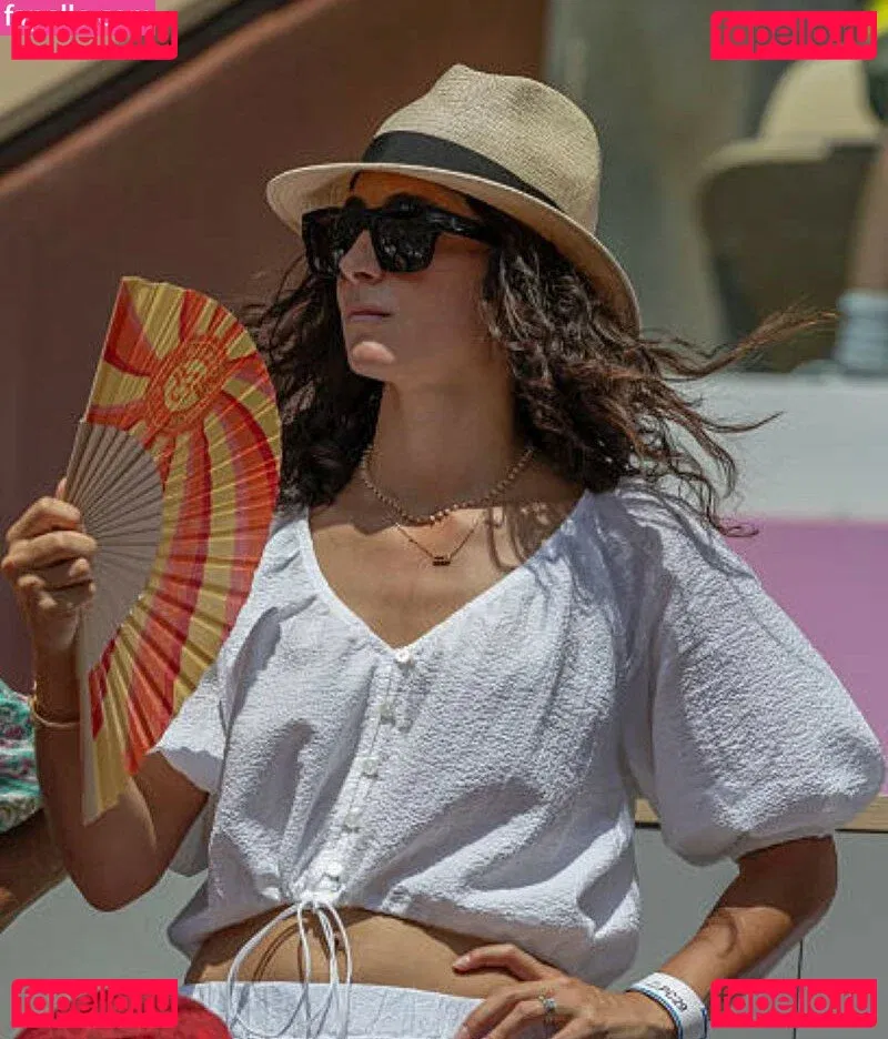 Maria Francisca Perello Onlyfans Photo Gallery 