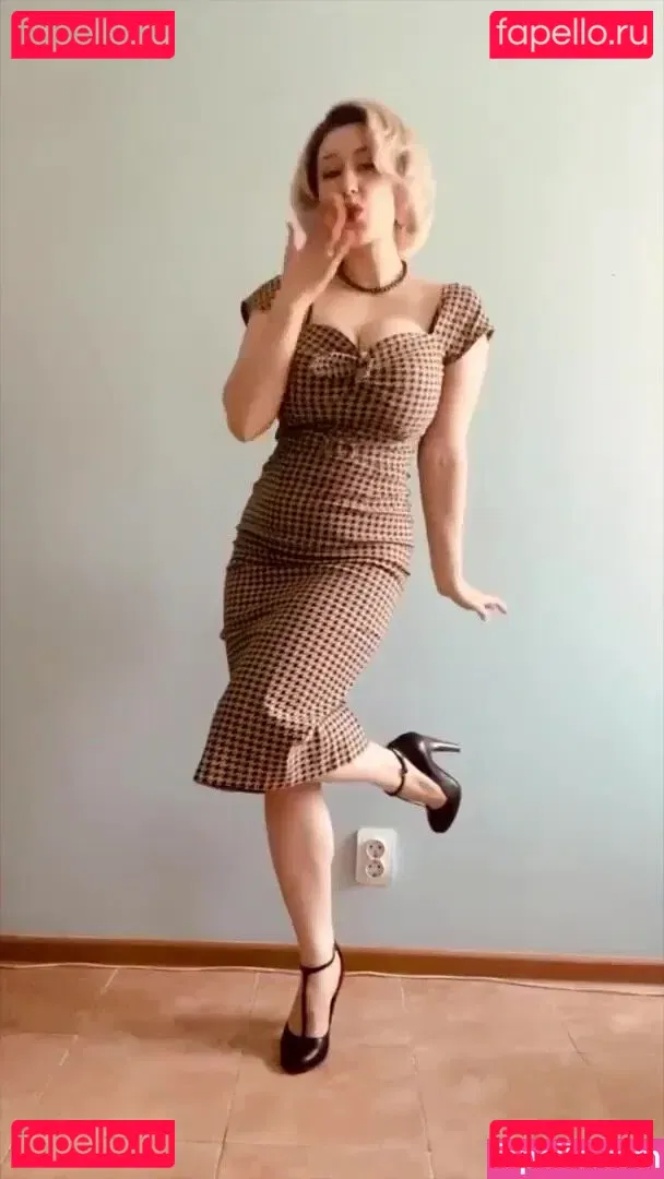 Kitty Orlova Onlyfans Photo Gallery 