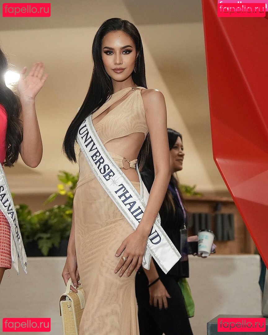 Opal Suchata / suchaaata Onlyfans Photo Gallery 