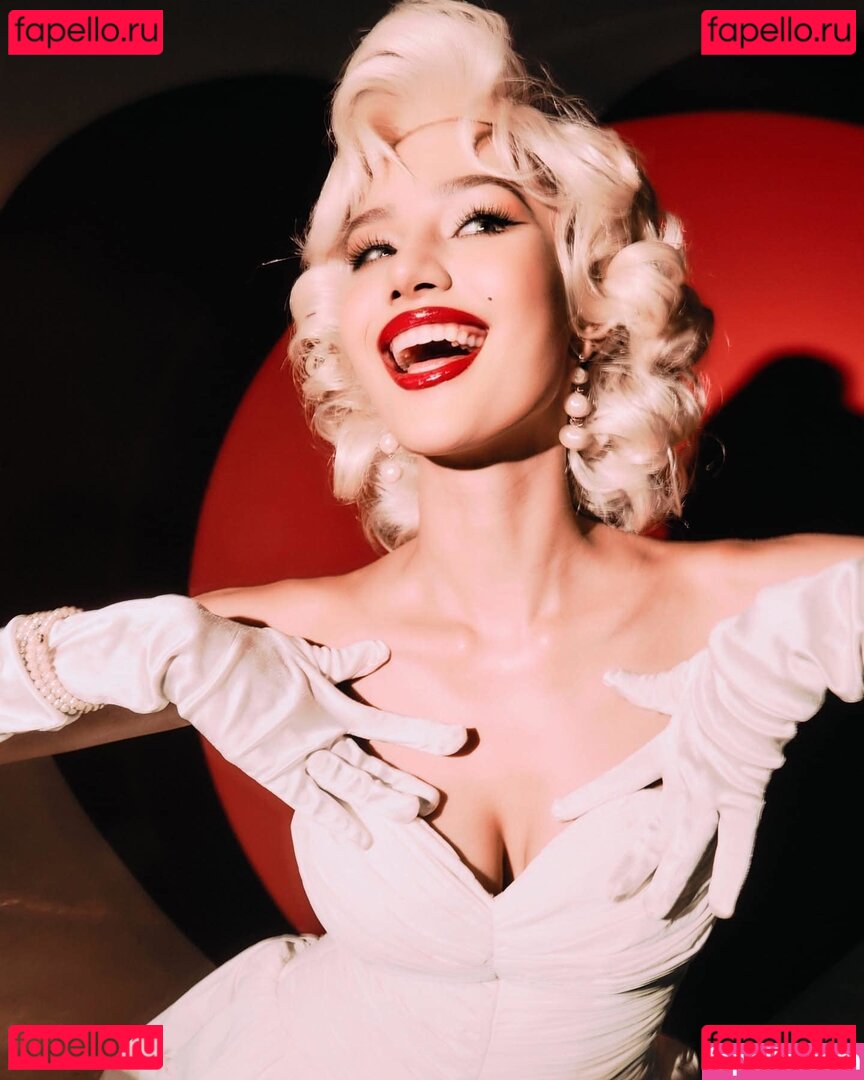 Opal Suchata / suchaaata Onlyfans Photo Gallery 