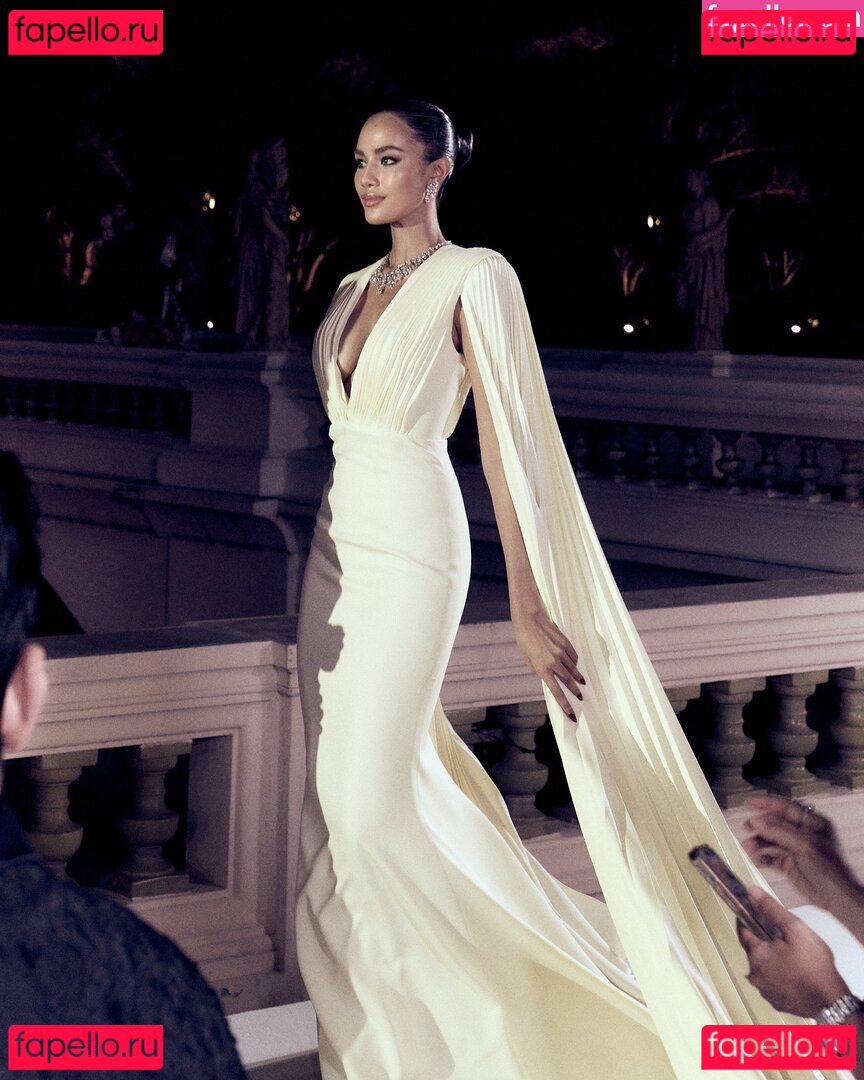 Opal Suchata / suchaaata Onlyfans Photo Gallery 