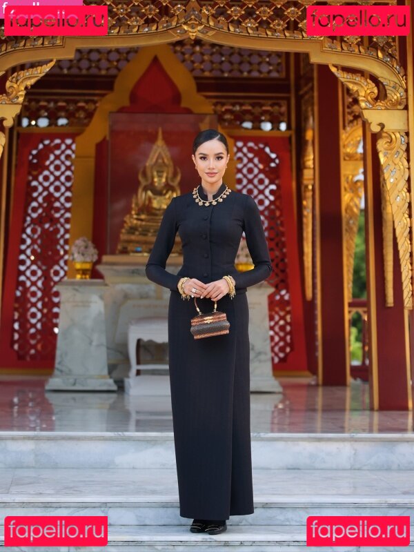 Opal Suchata / suchaaata Onlyfans Photo Gallery 