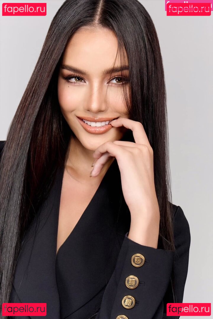 Opal Suchata / suchaaata Onlyfans Photo Gallery 