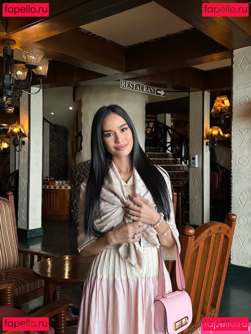 Opal Suchata / suchaaata Onlyfans Photo Gallery 