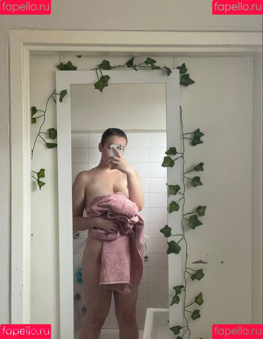 BitterBritt Onlyfans Photo Gallery 