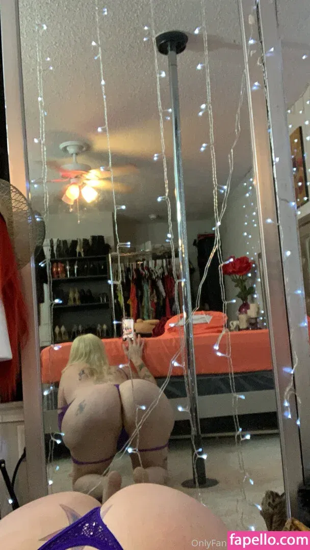 candycream Onlyfans Photo Gallery 