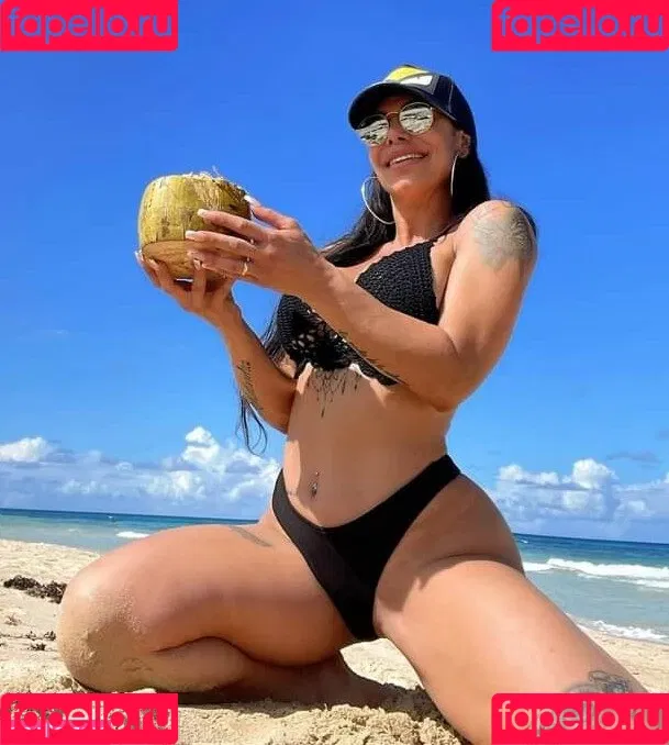 Lis Vega Onlyfans Photo Gallery 