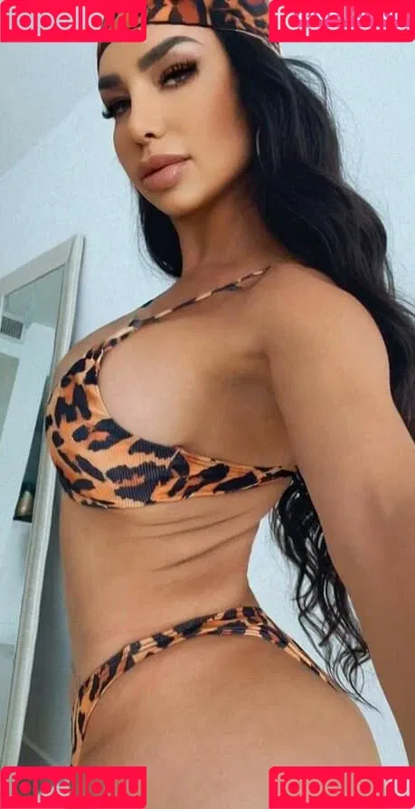 Lis Vega Onlyfans Photo Gallery 