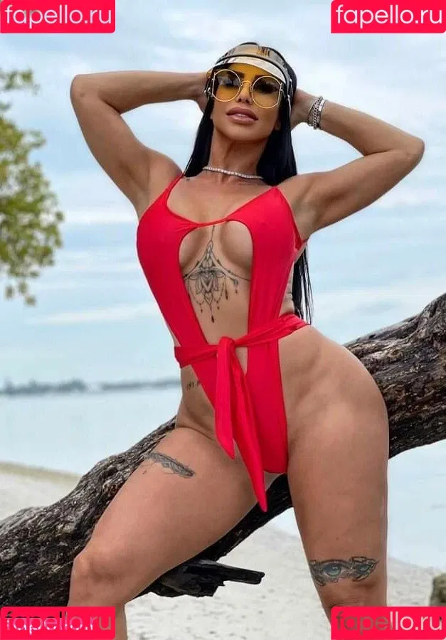 Lis Vega Onlyfans Photo Gallery 