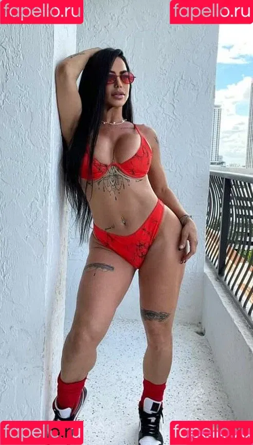 Lis Vega Onlyfans Photo Gallery 