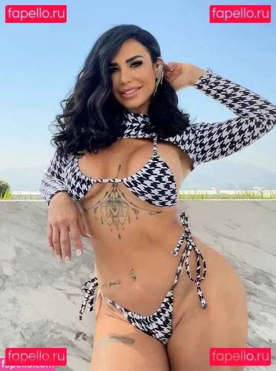 Lis Vega Onlyfans Photo Gallery 