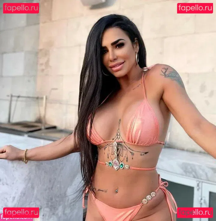 Lis Vega Onlyfans Photo Gallery 