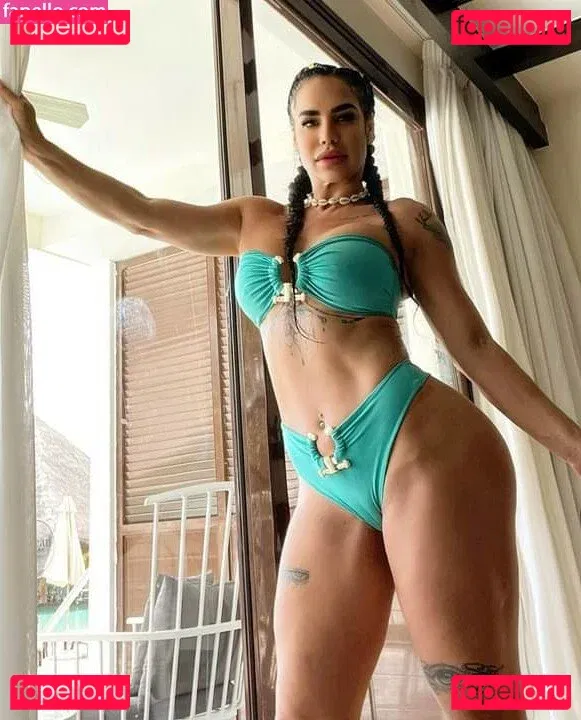 Lis Vega Onlyfans Photo Gallery 