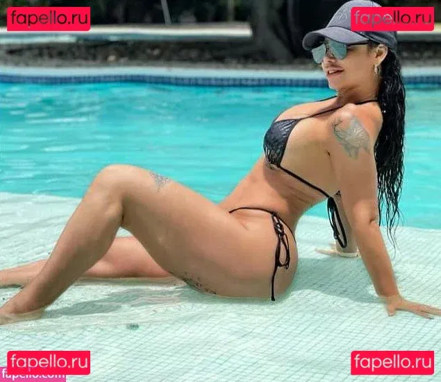 Lis Vega Onlyfans Photo Gallery 