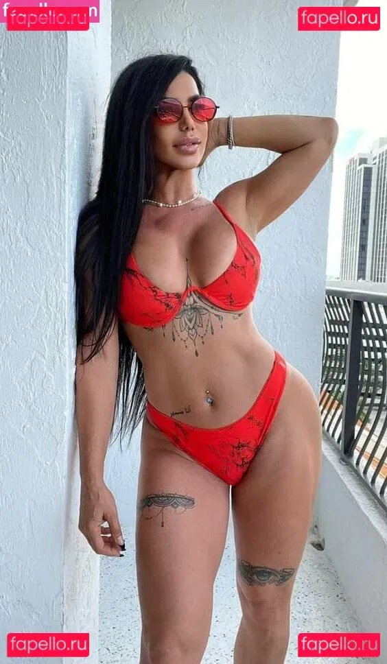 Lis Vega Onlyfans Photo Gallery 